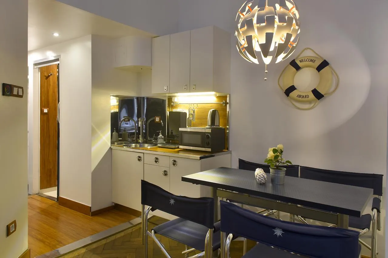 Walk Inn Vaci 42 Budapest 2*,  Hungary