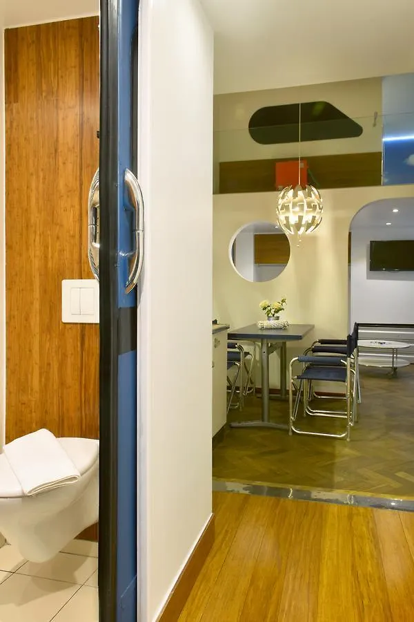 Walk Inn Vaci 42 Budapest Hungary